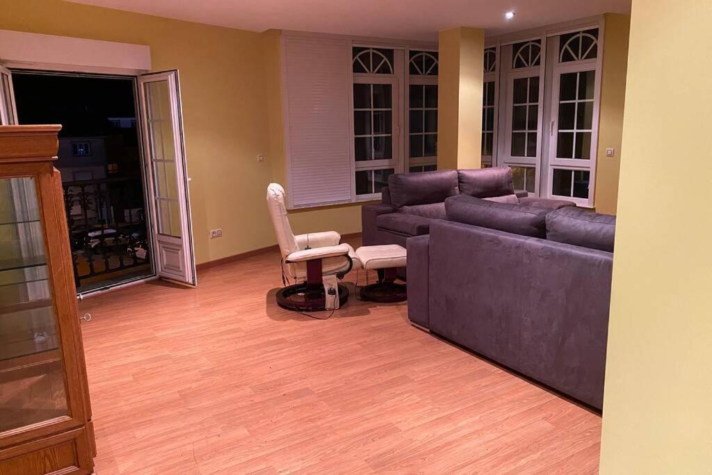 Apartamento De 4 Dormitorios En カマリーニャス エクステリア 写真